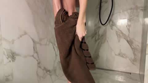 Nina online show from January 7, 1:17 am