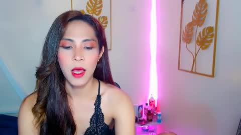 elissemoree online show from October 2, 11:42 am