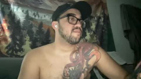 Snapshot of elitealex87 chatting on October 9, 2:17 am elitealex87 online show from October 9, 2:17 am