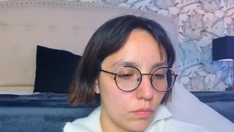 Eliza online show from May 9, 9:10 pm