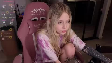 Elizabeth online show from January 18, 6:28 pm