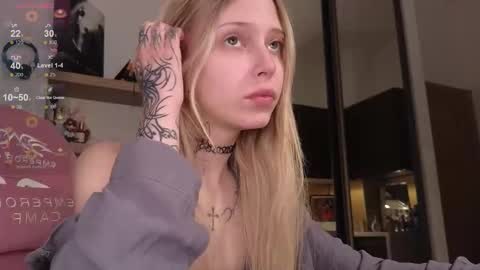 Elizabeth online show from February 2, 8:27 pm