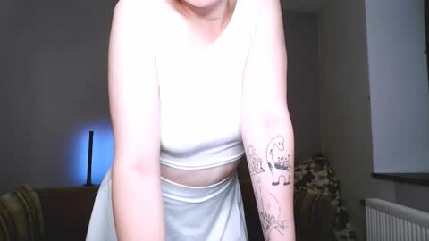 Elizabeth online show from October 18, 10:47 pm