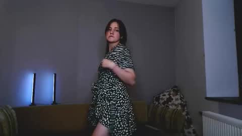 Elizabeth online show from October 17, 8:46 pm