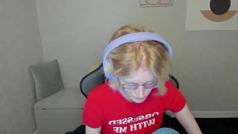 Snapshot of elizabeth_harpper chatting on September 12, 1:40 am Elizabeth online show from September 12, 1:40 am