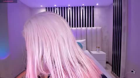 Call me Eli  online show from February 8, 8:34 pm