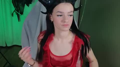 elizzza_ online show from October 31, 5:41 am