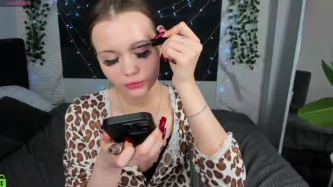 Ella online show from June 3, 9:23 am