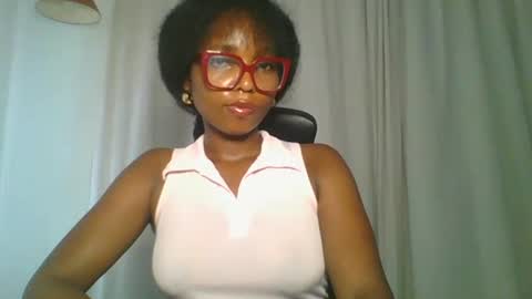 Ella online show from October 8, 11:16 am