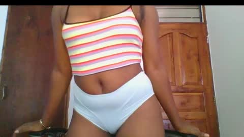 Ella online show from February 20, 11:09 am