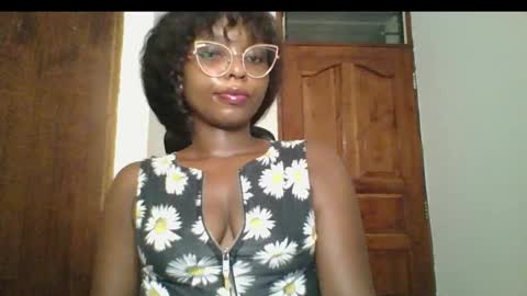 Ella online show from March 7, 9:38 pm