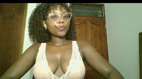 Ella online show from March 10, 12:07 am