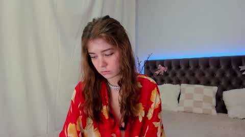Ella Mayers online show from February 15, 4:36 am