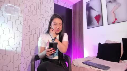 ella rouse online show from February 13, 2:42 pm