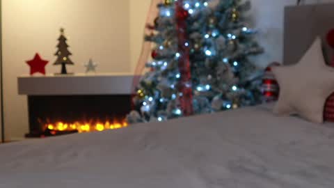 Ella online show from January 9, 11:56 pm