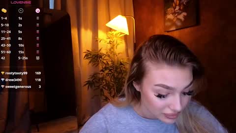 ellamilla online show from January 8, 8:38 am