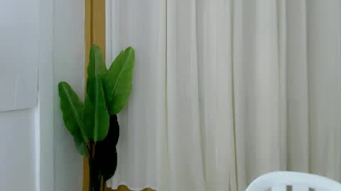 ELLA online show from February 4, 7:23 am