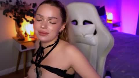 Ella online show from July 31, 6:58 am