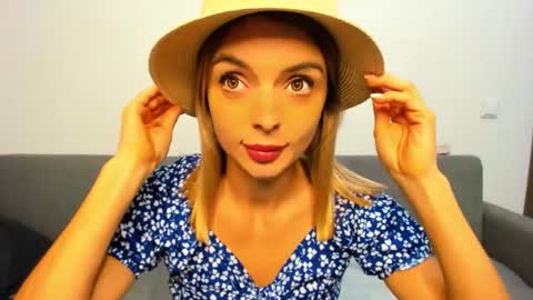 ellen_flow online show from November 16, 10:56 pm