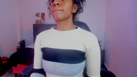  Ellie   online show from November 25, 3:44 pm