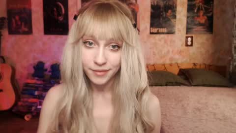ellie_friendly online show from March 12, 2:30 am