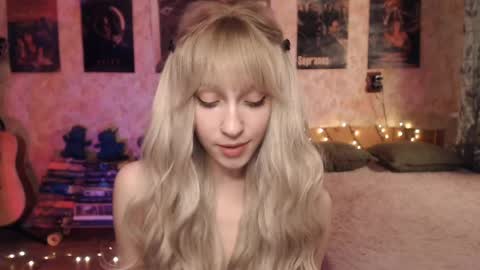 ellie_friendly online show from January 22, 12:38 pm