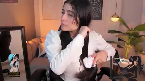  Ellie Jhonson  online show from October 26, 11:59 pm