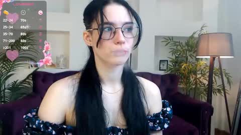 ellie_magic online show from April 26, 6:55 am