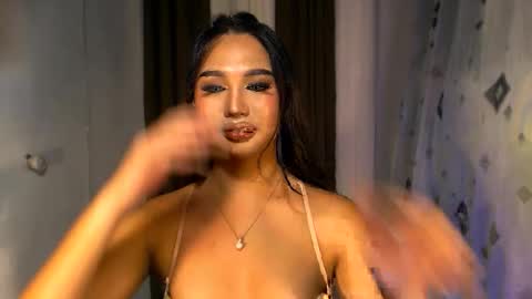 ellie online show from November 6, 8:12 pm