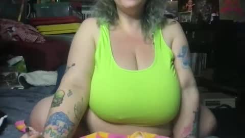 Ellie Louise online show from October 30, 4:13 am