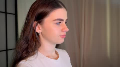 just Emily  online show from December 26, 12:59 pm