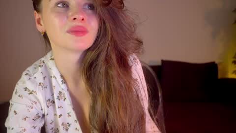 just Emily  online show from December 14, 4:52 pm