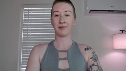 Ellie Rowyn online show from November 14, 9:27 pm