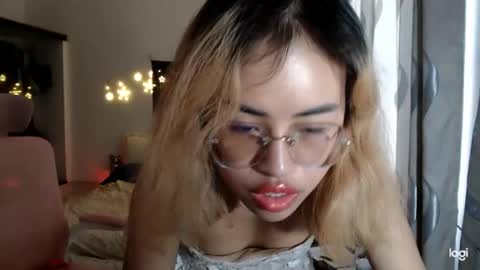 ellieyun online show from November 27, 5:37 am