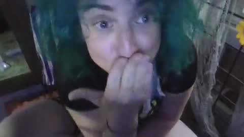 Elliohh online show from April 18, 11:49 pm