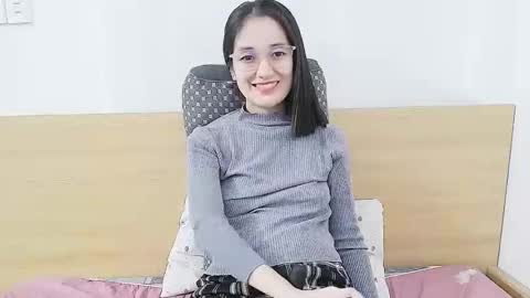 ellsa9x online show from January 13, 8:00 am