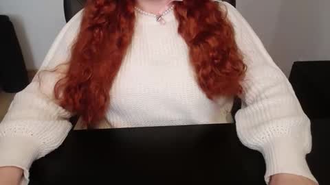 Elly online show from April 13, 1:37 pm