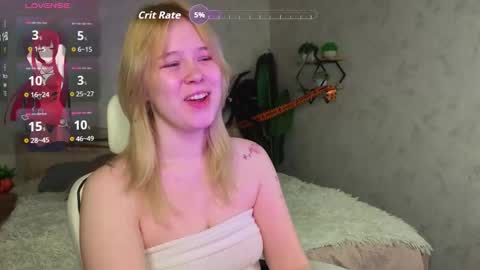 Snapshot of ellya_castro chatting on October 22, 12:47 am ellya_castro online show from October 22, 12:47 am