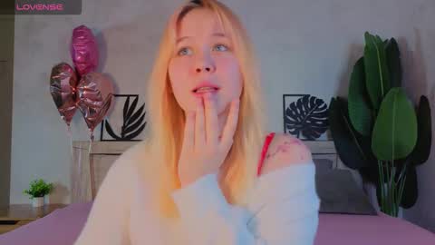 ellya_castro online show from February 28, 6:28 am