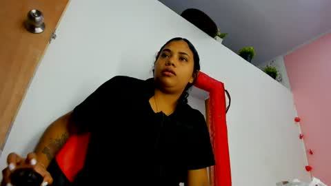 ellybloom online show from July 21, 1:57 pm