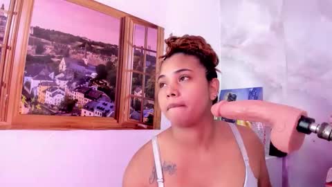 ellybloom online show from April 20, 6:11 pm