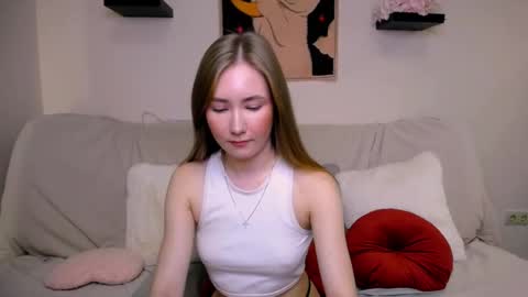 Elly online show from October 24, 3:29 am