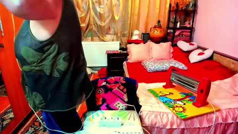 ellyhot53 online show from March 3, 12:26 am