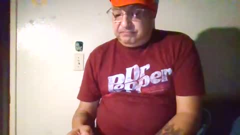 Snapshot of elmario24 chatting on September 28, 10:35 am elmario24 online show from September 28, 10:35 am