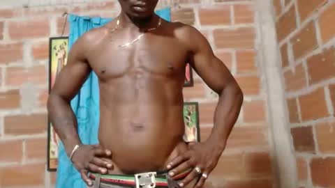 elmiltonnjakee online show from June 11, 2:53 am