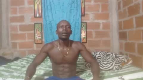 elmiltonnjakee online show from July 13, 7:34 am