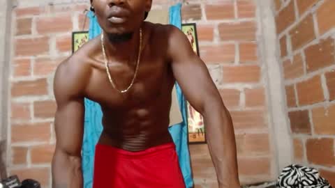 elmiltonnjakee online show from June 19, 3:01 am