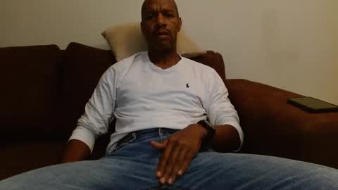 My name is Elmore. Please say hello I like to chat with you. If you have requests or dirty talk please use tip online show from March 2, 10:14 am