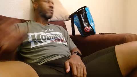 My name is Elmore. Please say hello I like to chat with you. If you have requests or dirty talk please use tip online show from February 4, 3:33 am