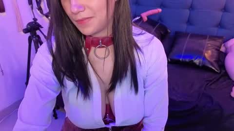 elowen_halley1 online show from October 3, 11:02 pm